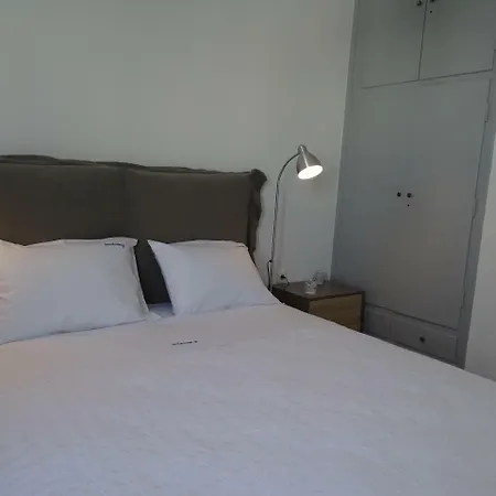 Semesterbostad Santoriviera House