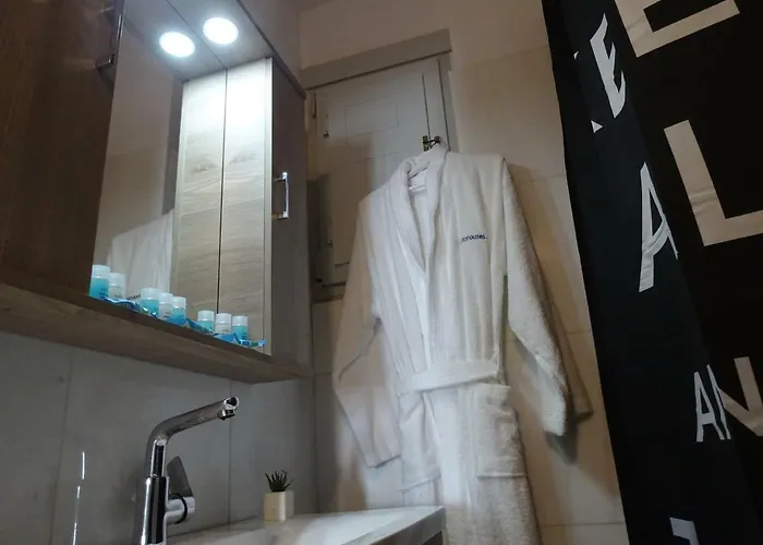 Santoriviera House *